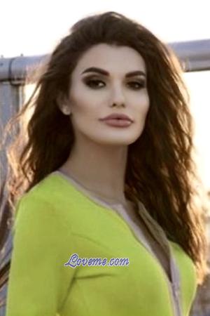 184504 - Anastasia Age: 28 - Russia