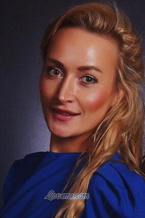 184986 - Nadezhda Age: 33 - Russia