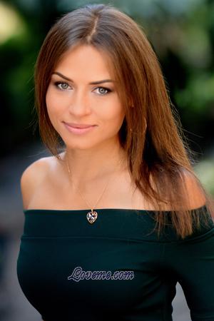 186938 - Elena Age: 30 - Ukraine