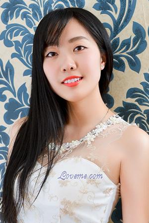 203896 - Bess Age: 27 - China