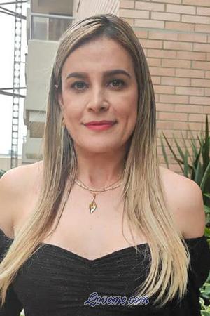 207666 - Yamile Andrea Age: 37 - Colombia