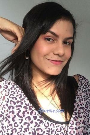 209219 - Michelle Age: 25 - Colombia